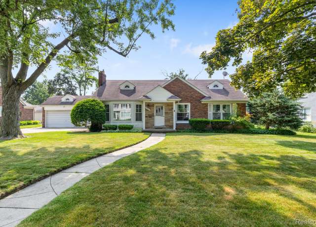 Property at 32086 Auburn Dr, Beverly Hills, MI 48025, 3 beds, 1.5 baths