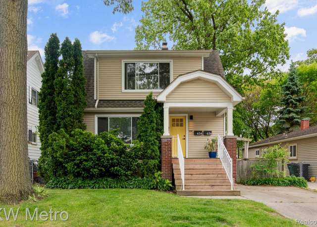 Property at 634 E Lewiston Ave, Ferndale, MI 48220, 3 beds, 2 baths
