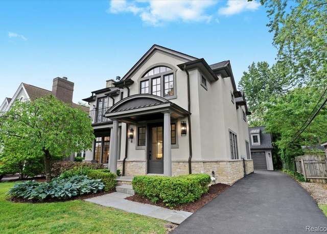 Property at 1897 Norfolk St, Birmingham, MI 48009, 4 beds, 4.5 baths