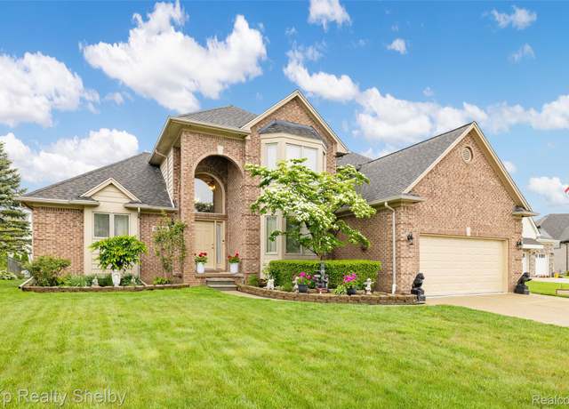 Property at 52381 Monaco Dr, Macomb, MI 48042, 4 beds, 2.5 baths