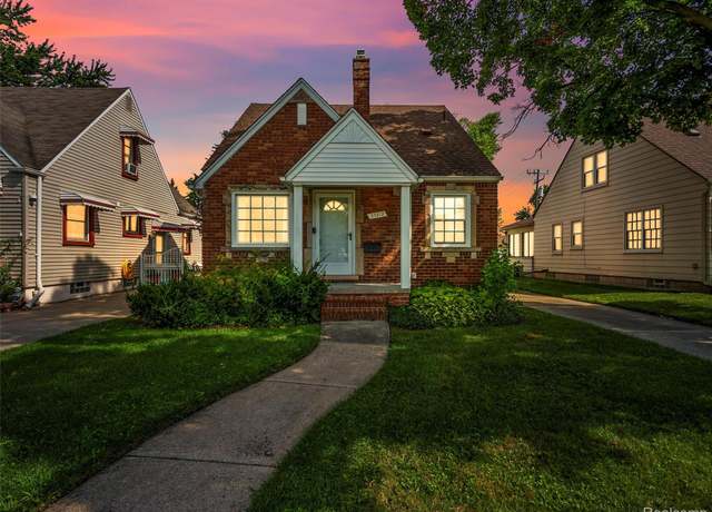 Property at 23812 Buckingham St, Dearborn, MI 48128, 3 beds, 2 baths