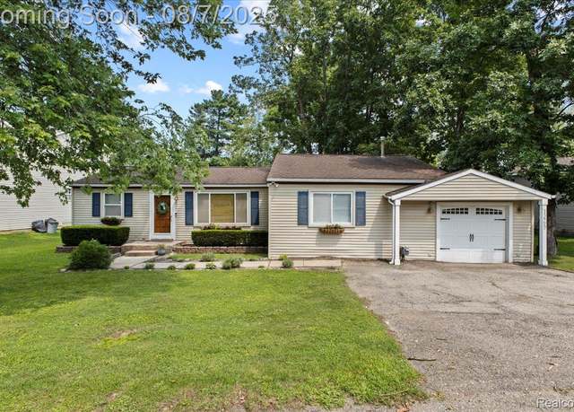 Property at 1269 Otter Ave, Waterford Charter Township, MI 48328, 3 beds, 1.5 baths