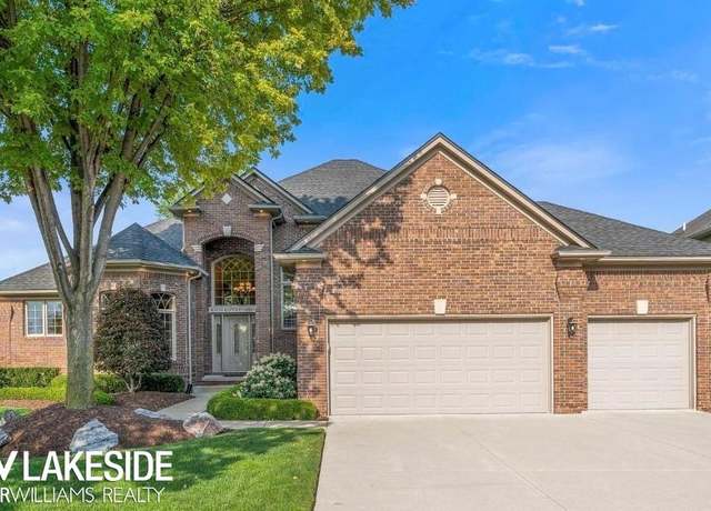 Property at 49454 London Bridge Dr, Macomb Township, MI 48044, 4 beds, 3.5 baths