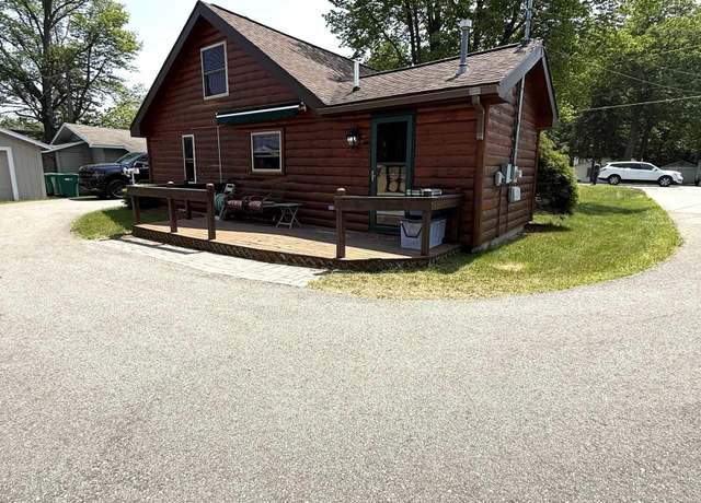 Property at 584 W Houghton Lake Dr, Prudenville, MI 48651, 2 beds, 1 bath