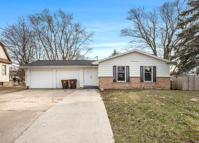 Property at 238-240 W Division St, Sparta, MI 49345, 4 beds, 2 baths