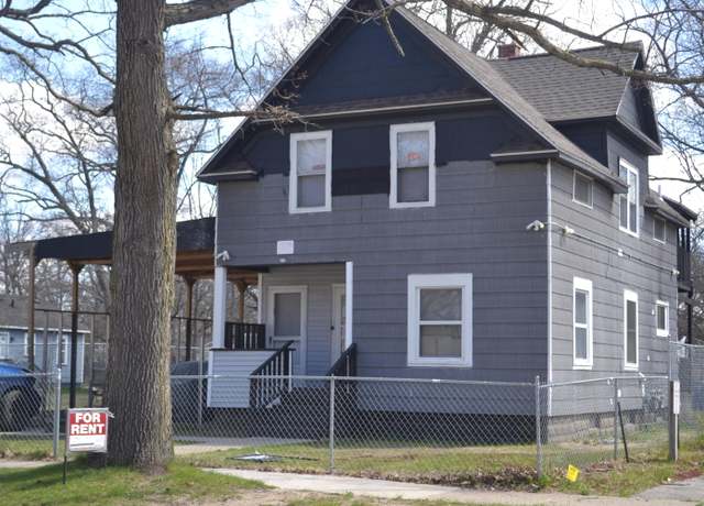 Property at 2908 Hoyt St, Muskegon Heights, MI 49444, 4 beds, 2 baths