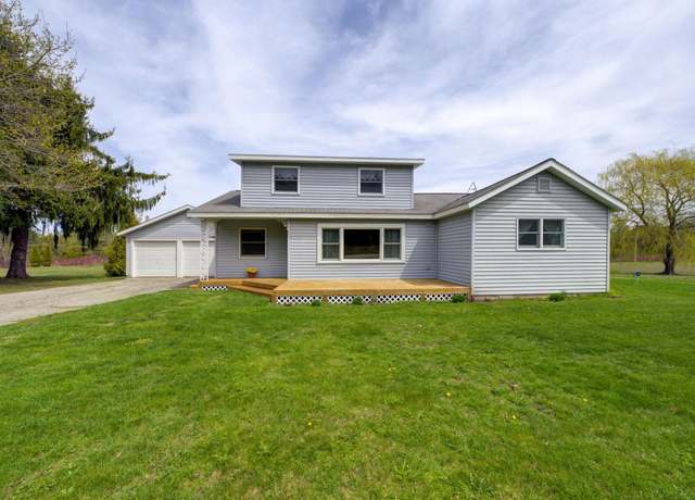 Property at 1197 S West Bay Shore Dr, Suttons Bay, MI 49682, 5 beds, 1 bath