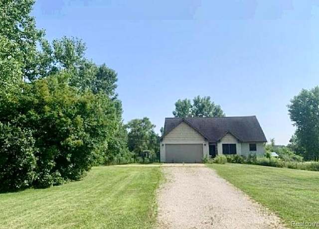 Property at 6490 E Coldwater Rd, Flint, MI 48506, 3 beds, 2.5 baths