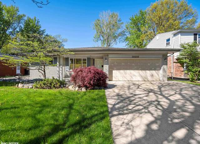 Property at 20213 Mauer St, St Clair Shores, MI 48080, 3 beds, 2 baths