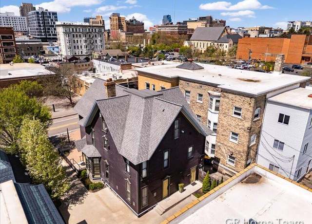 Property at 22 Jefferson Ave SE, Grand Rapids, MI 49503, 9 beds, 8 baths