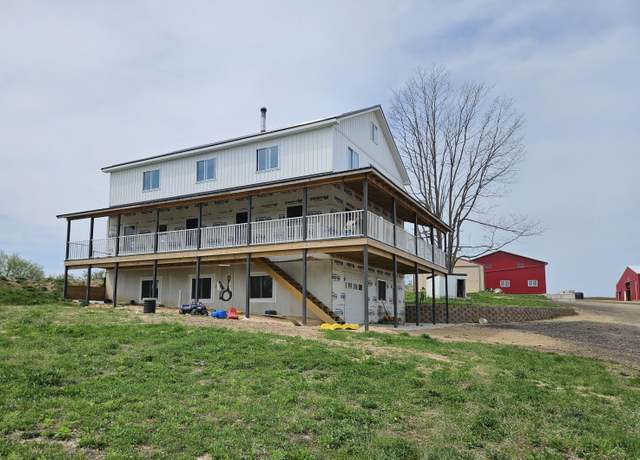 Property at 40700 63rd St, Bangor, MI 49013, 8 beds, 2.5 baths