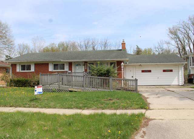 Property at 33185 Swallow Dr, Rockwood, MI 48173, 3 beds, 3 baths