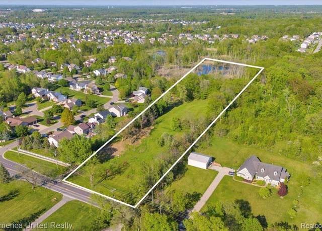 Property at 25100 Martindale Rd, Lyon Charter Township, MI 48178, 3 beds, 1 bath