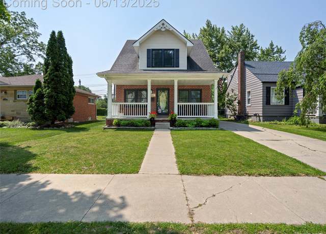 Property at 2147 Princeton Rd, Berkley, MI 48072, 3 beds, 2.5 baths