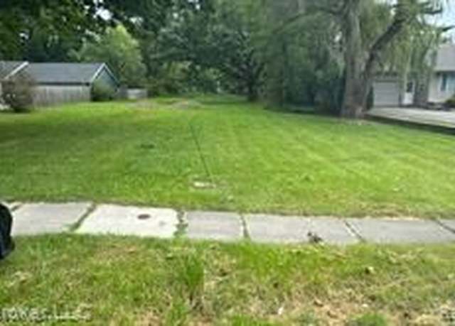 Property at 2300 Richwood Rd, Auburn Hills, MI 48326