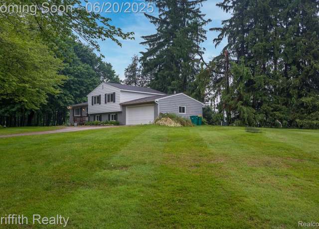 Property at 13557 Dunham Rd, Hartland, MI 48353, 3 beds, 1.5 baths