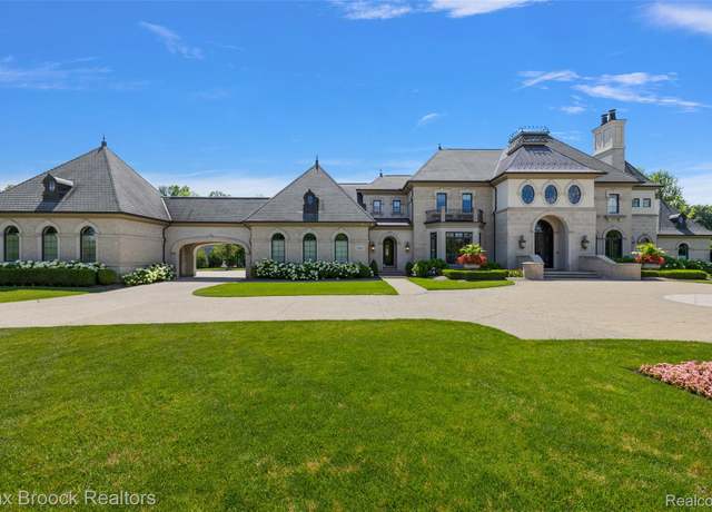 Property at 5466 Orchard Ridge Dr, Oakland Charter Township, MI 48306, 4 beds, 6 baths