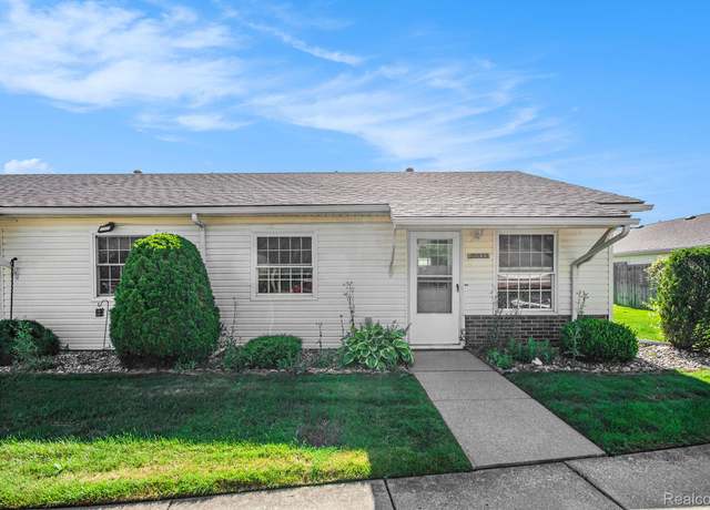 Property at 20833 Flora St, Roseville, MI 48066, 2 beds, 1 bath