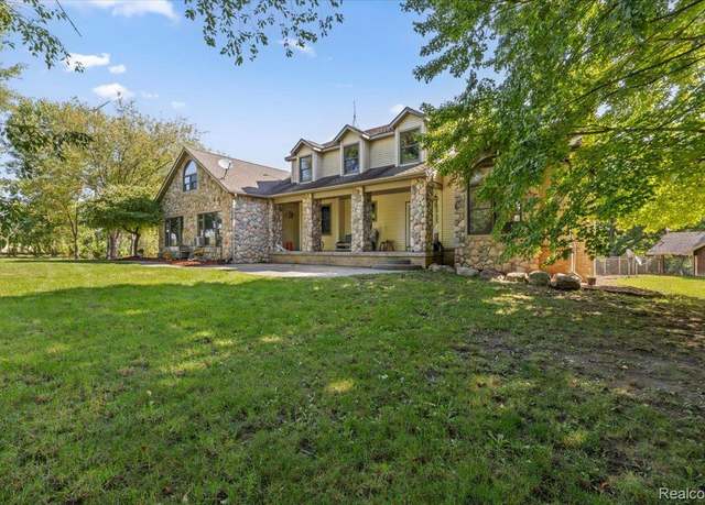 Property at 4020 Cohoctah Rd, Deerfield Township, MI 48451, 6 beds, 3.5 baths