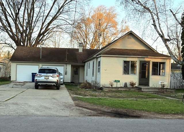 Property at 510 W Hosmer St, St Charles, MI 48655, 2 beds, 1.5 baths
