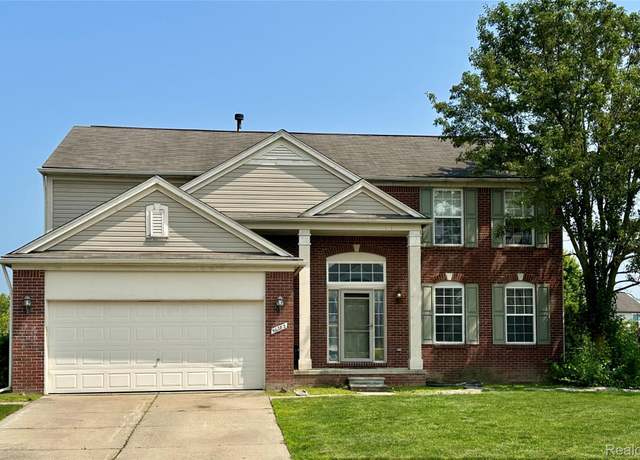 Property at 56782 Inland Ct, Macomb Township, MI 48042, 4 beds, 2.5 baths