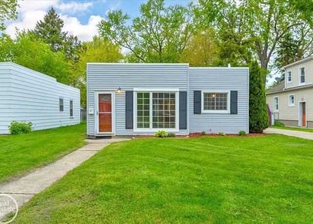 Property at 1011 Garfield St, Port Huron, MI 48060, 2 beds, 1 bath