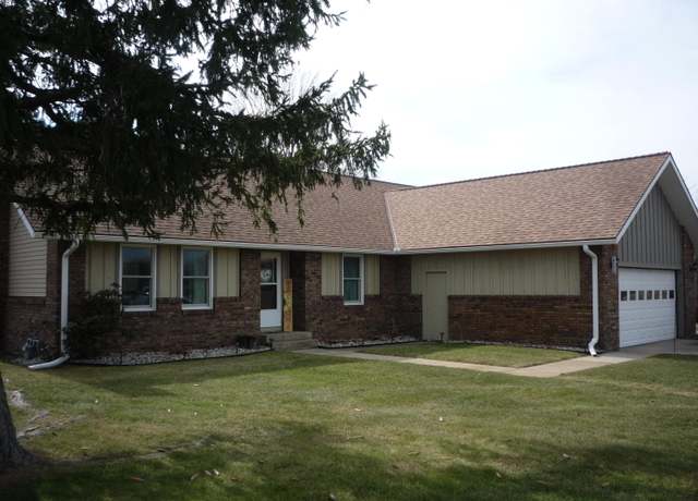 Property at 26065 Fawn River Rd, Sturgis, MI 49091, 3 beds, 2 baths