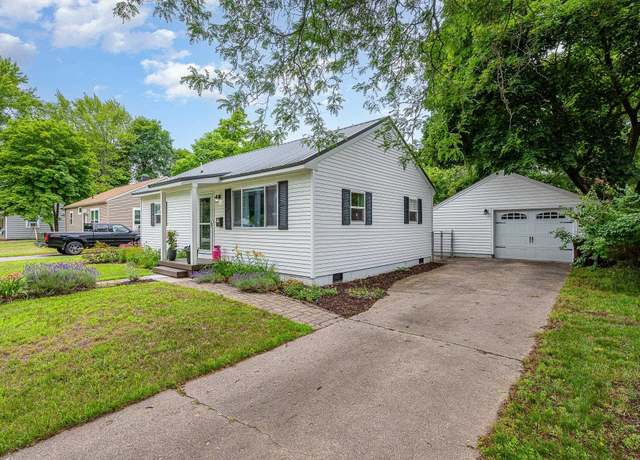 Property at 1020 Elizabeth St, Mt Pleasant, MI 48858, 2 beds, 1 bath