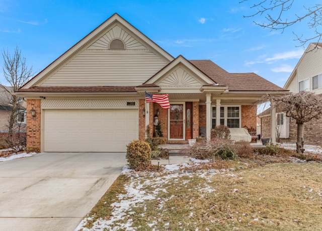 Property at 23223 Brentwood Dr, Brownstown Twp, MI 48183, 3 beds, 2.5 baths