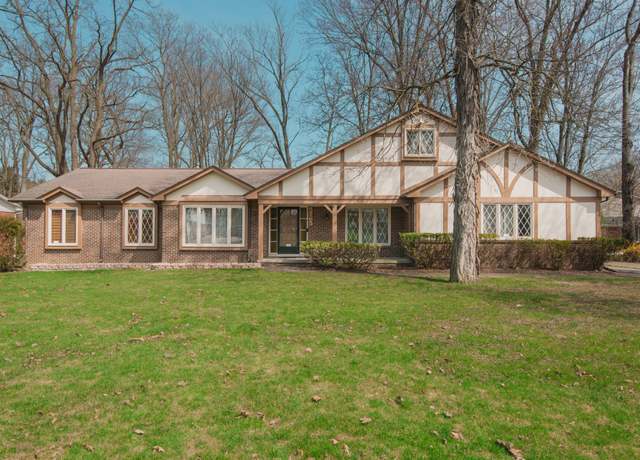 Property at 5765 Cherry Crest Dr, West Bloomfield, MI 48322, 4 beds, 3 baths
