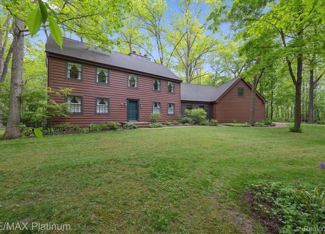 Property at 4121 Marsh Trl, Milford, MI 48380, 4 beds, 3 baths