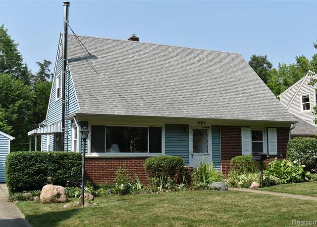 Property at 1903 Crestland St, Ann Arbor, MI 48104, 3 beds, 2 baths