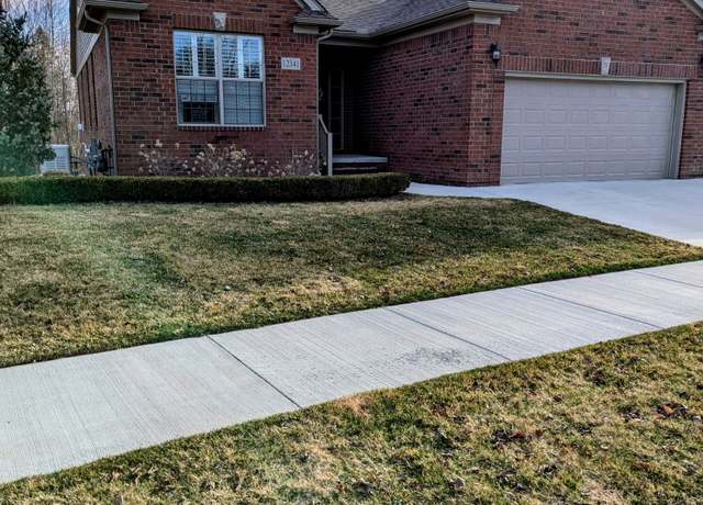 Property at 12341 Twin Brook Dr, Romeo, MI 48065, 2 beds, 2 baths