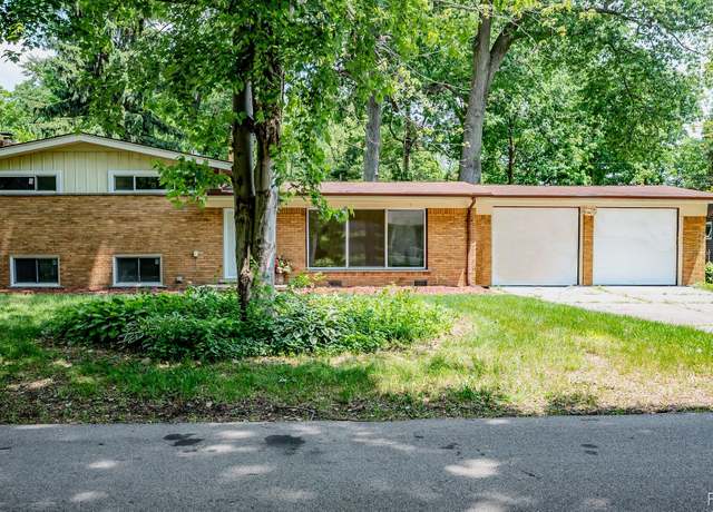 Property at 46254 Custer Ave, Utica, MI 48317, 3 beds, 2.5 baths
