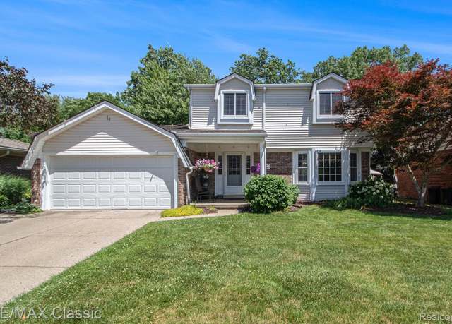 Property at 6706 Brookshire Dr, Canton, MI 48187, 3 beds, 2 baths