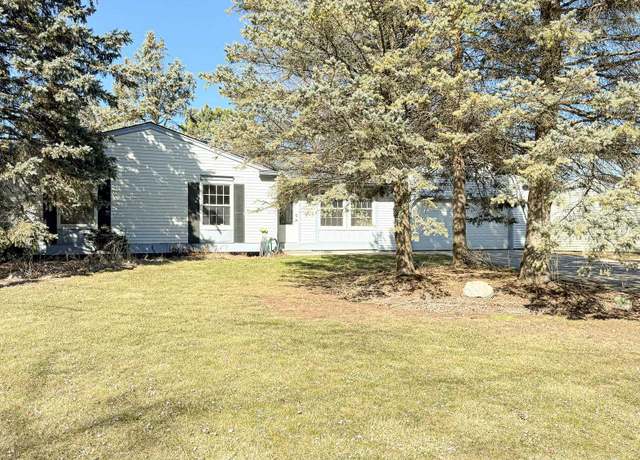 Property at 8945 22 Mile Rd, Shelby Twp, MI 48317, 3 beds, 1.5 baths