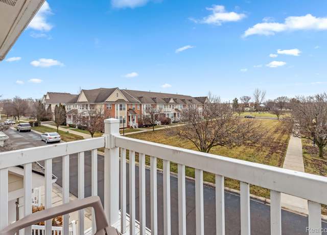 Property at 13231 ST Ervin Ave #32, Detroit, MI 48215, 3 beds, 2.5 baths