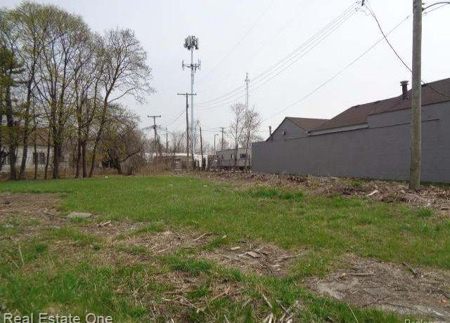 Property at 11638 Saint Louis St, Hamtramck, MI 48212