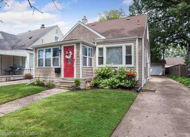Property at 129 S Edgeworth Ave, Royal Oak, MI 48067, 3 beds, 2 baths