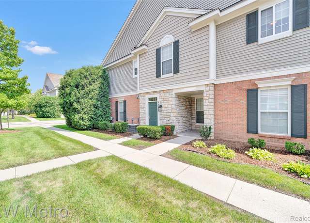 Property at 1088 Alameda Blvd, Troy, MI 48085, 2 beds, 2 baths