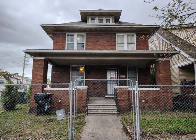 Property at 1601 Lawndale St, Highland Park, MI 48209, 4 beds, 2 baths