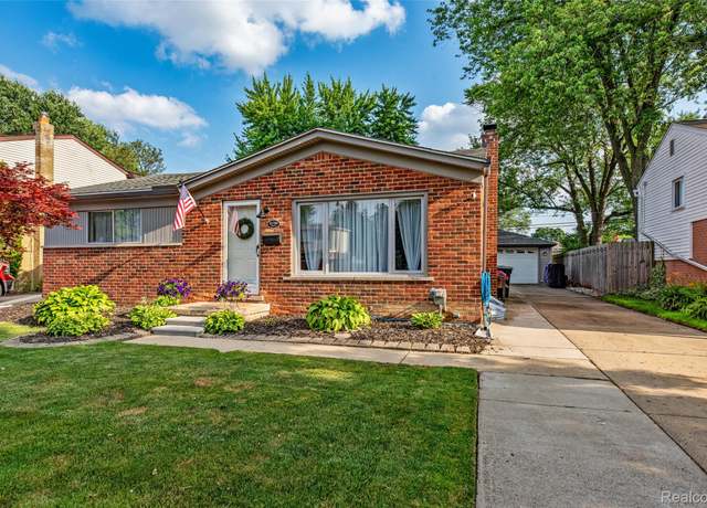 Property at 31789 Penn Ave, Livonia, MI 48150, 3 beds, 2 baths