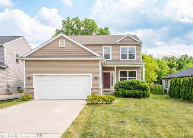 Property at 2962 Iowa Dr, Troy, MI 48083, 4 beds, 2.5 baths