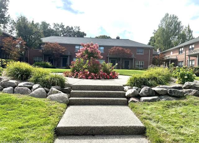 Property at 639 N Old Woodward Ave, Birmingham, MI 48009, 2 beds, 2.5 baths