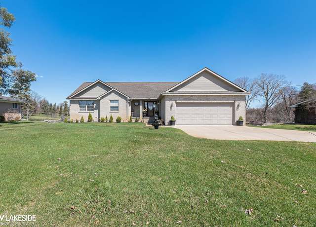 Property at 706 Sunnybeach Dr, White Lake, MI 48386, 4 beds, 3 baths