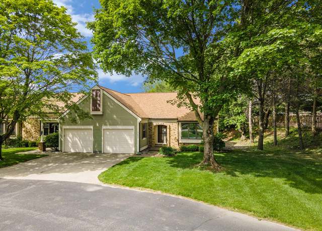 Property at 17650 Woodbridge Rd #1, Spring Lake, MI 49456, 3 beds, 3 baths