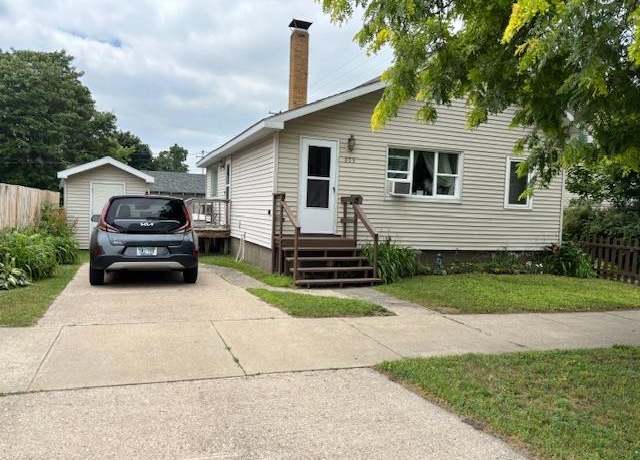 Property at 809 Wallace St, Cadillac, MI 49601, 2 beds, 1 bath