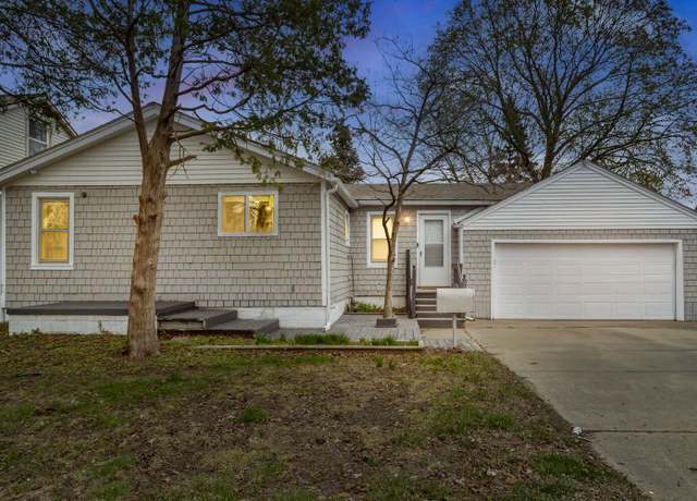 Property at 6200 Nightingale St, Dearborn Heights, MI 48127, 2 beds, 2 baths