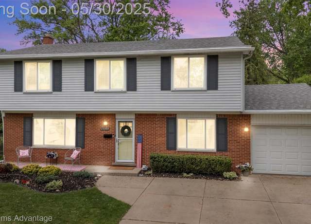 Property at 23355 Larkshire St, Farmington Hills, MI 48336, 5 beds, 2.5 baths