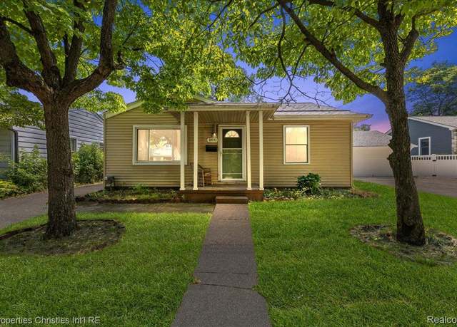 Property at 1890 College St, Ferndale, MI 48220, 3 beds, 1 bath
